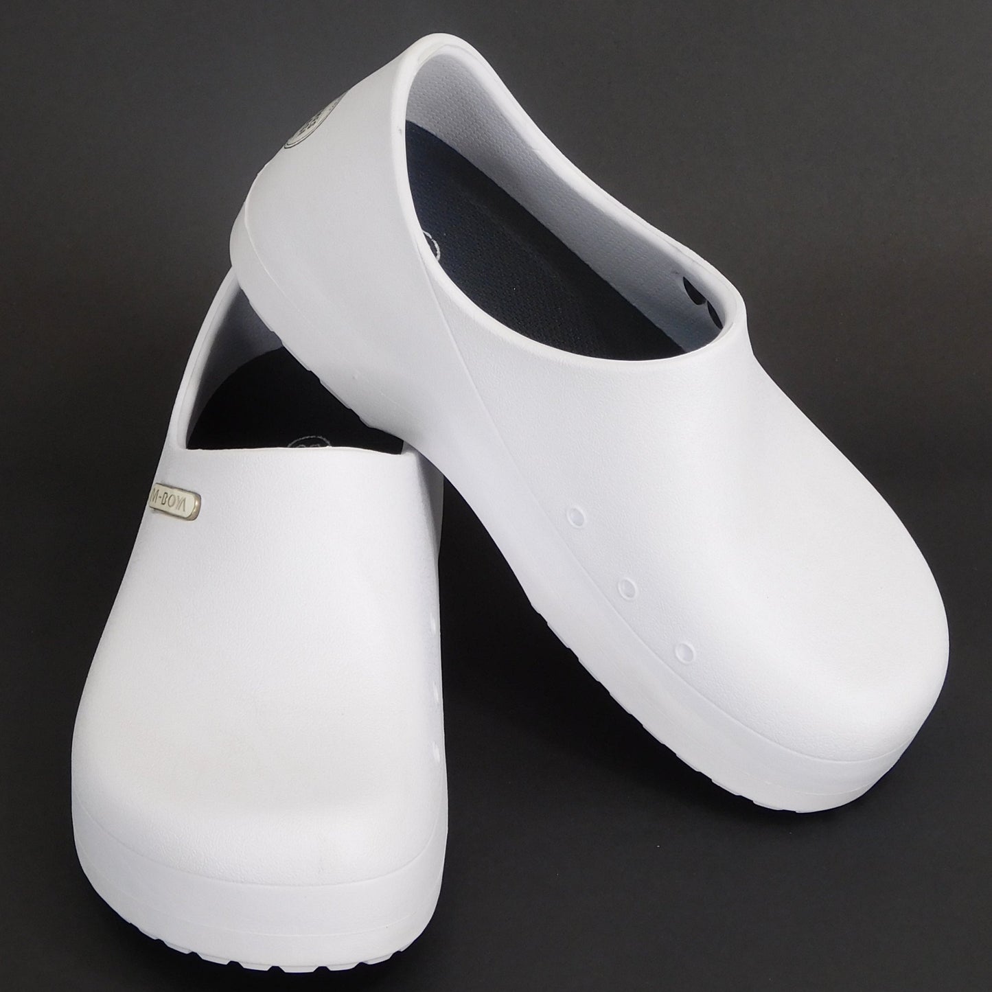 UC ZAPATOS BASICO CON HEBILLA Y SUELA NEGRA S036